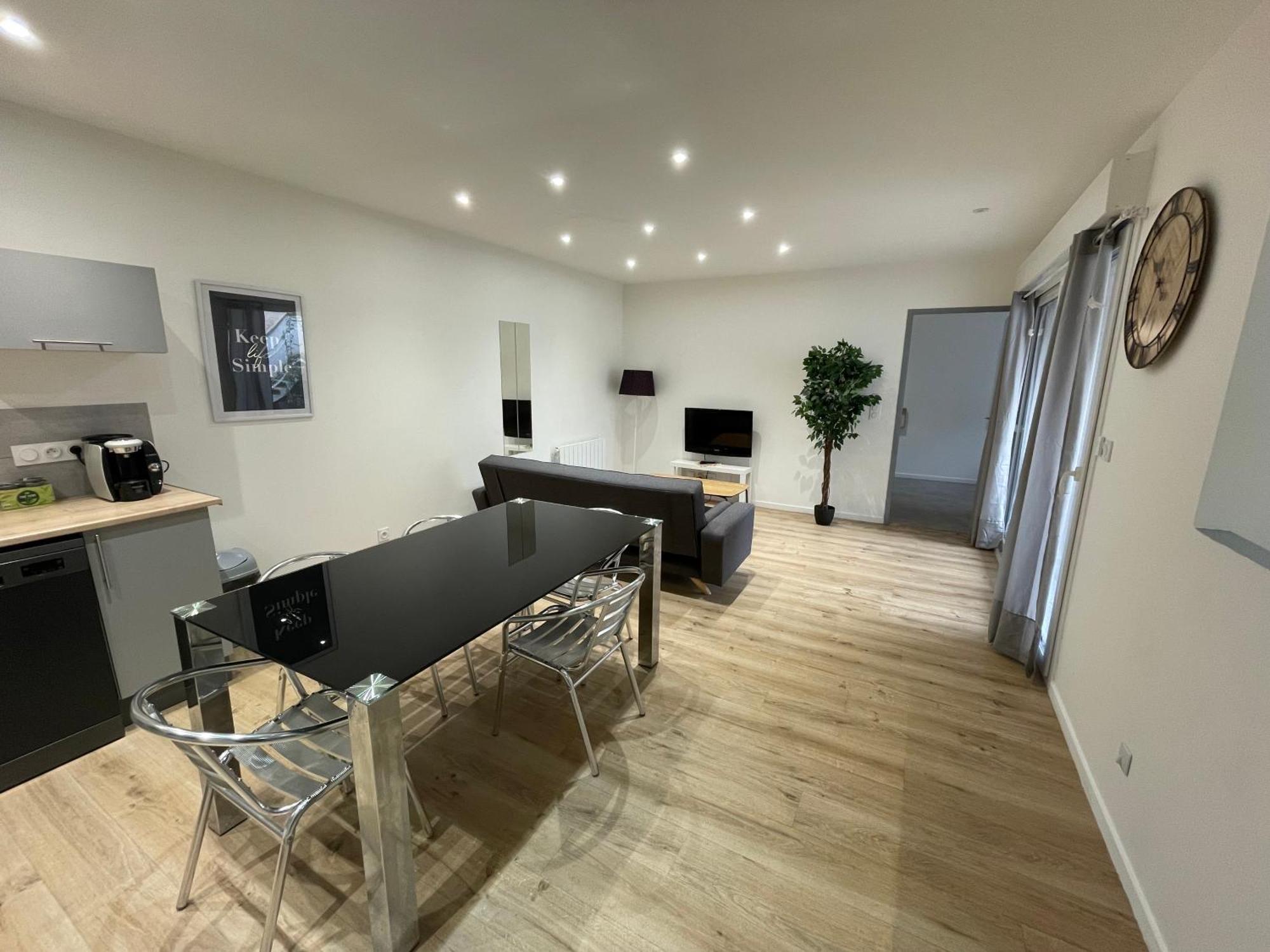 Apartmán Place Du Marche 002, Au Coeur Des Rues Pietonnes Roanne Exteriér fotografie